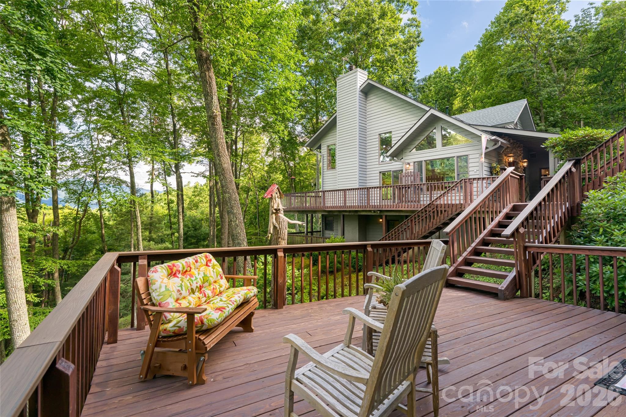 private deck on guest house - Burnsville