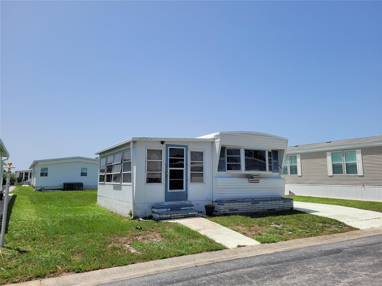 Mobile Home at 3332 SPANISH OAK TER, SARASOTA, photo 4 of 31