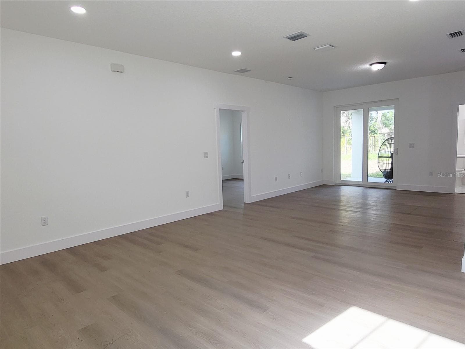 Single Family Residence at 1751 NANDINA CT NW, PALM BAY, photo 2 of 24