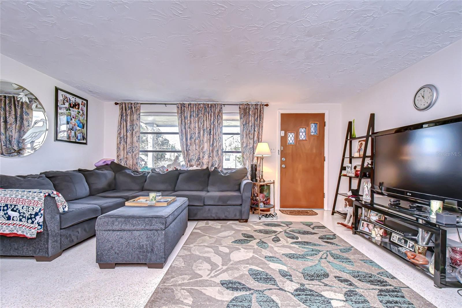 Single Family Residence at 2128 SHANNON DR, HOLIDAY, photo 4 of 21