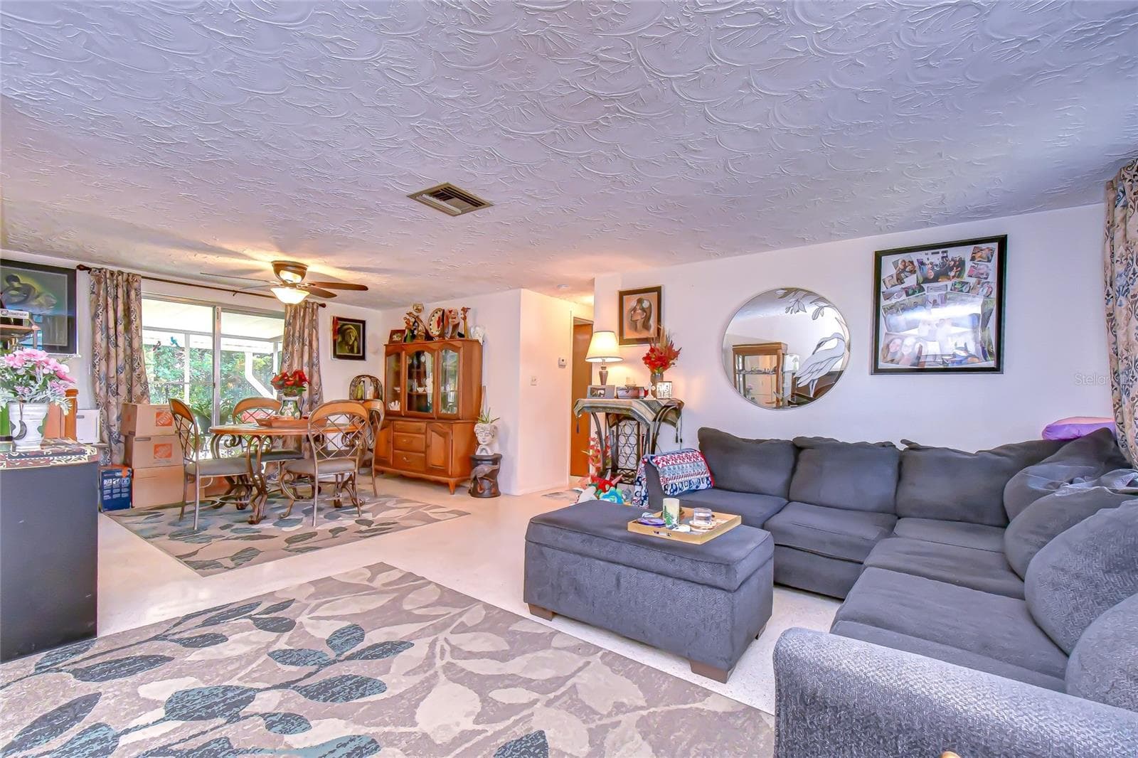 Single Family Residence at 2128 SHANNON DR, HOLIDAY, photo 5 of 21