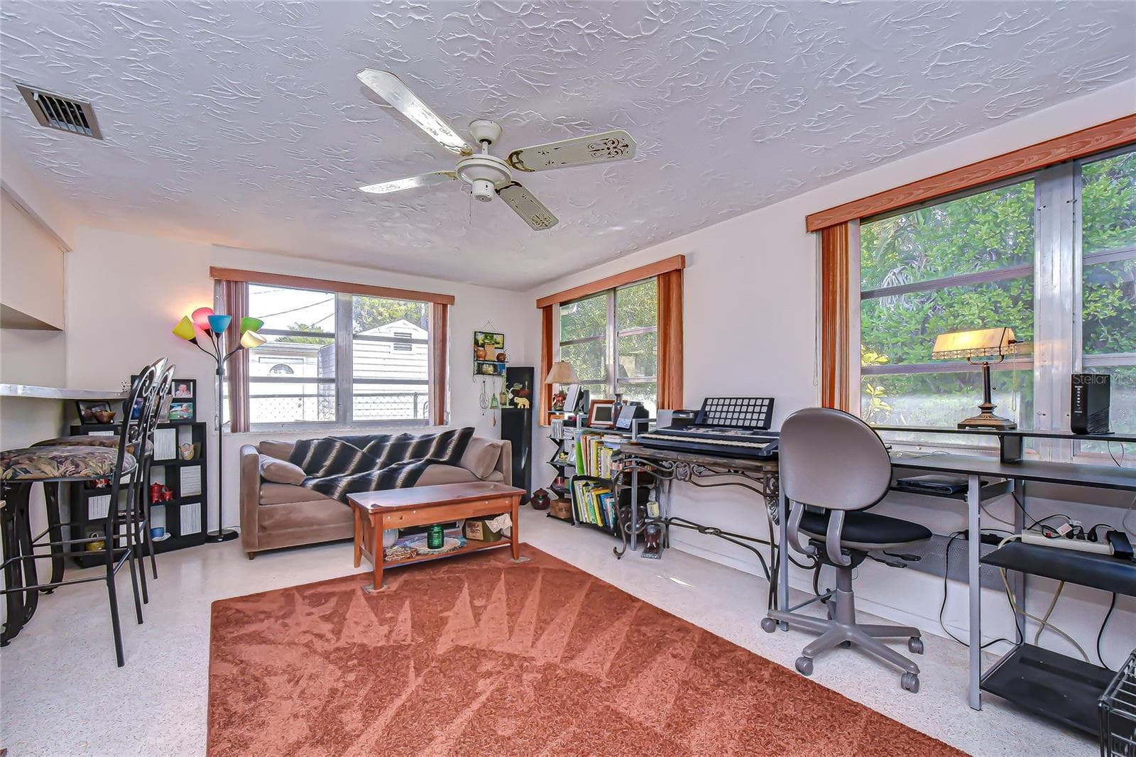 Single Family Residence at 2128 SHANNON DR, HOLIDAY, photo 13 of 21