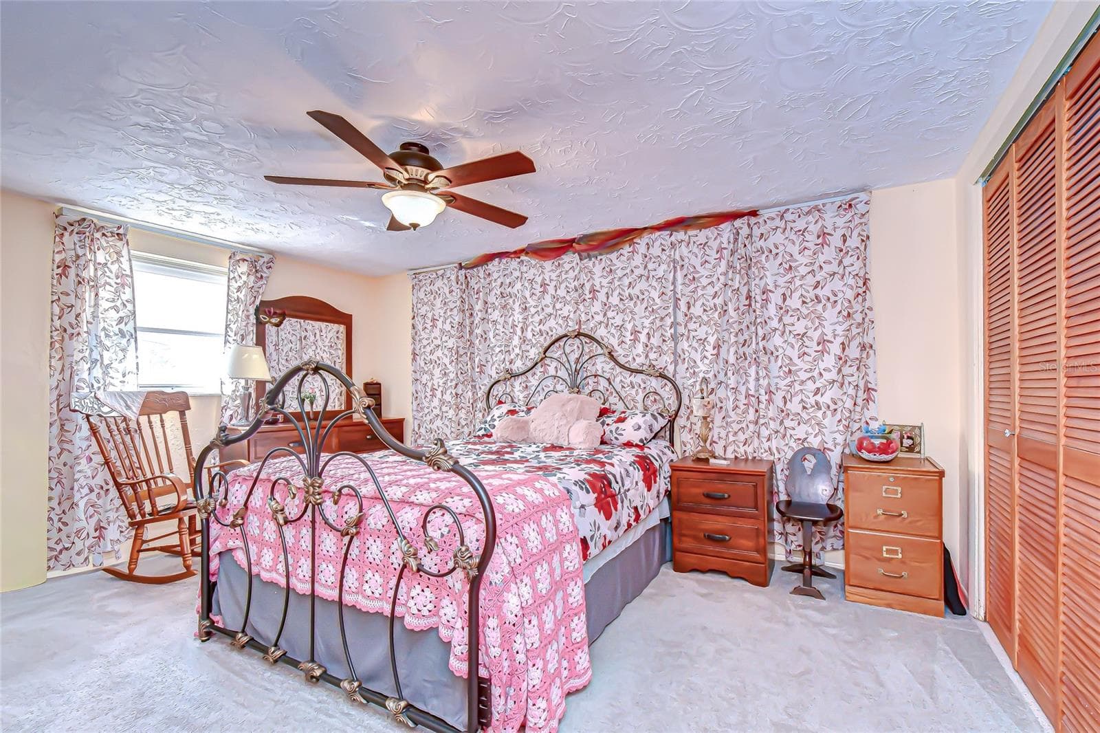Single Family Residence at 2128 SHANNON DR, HOLIDAY, photo 14 of 21