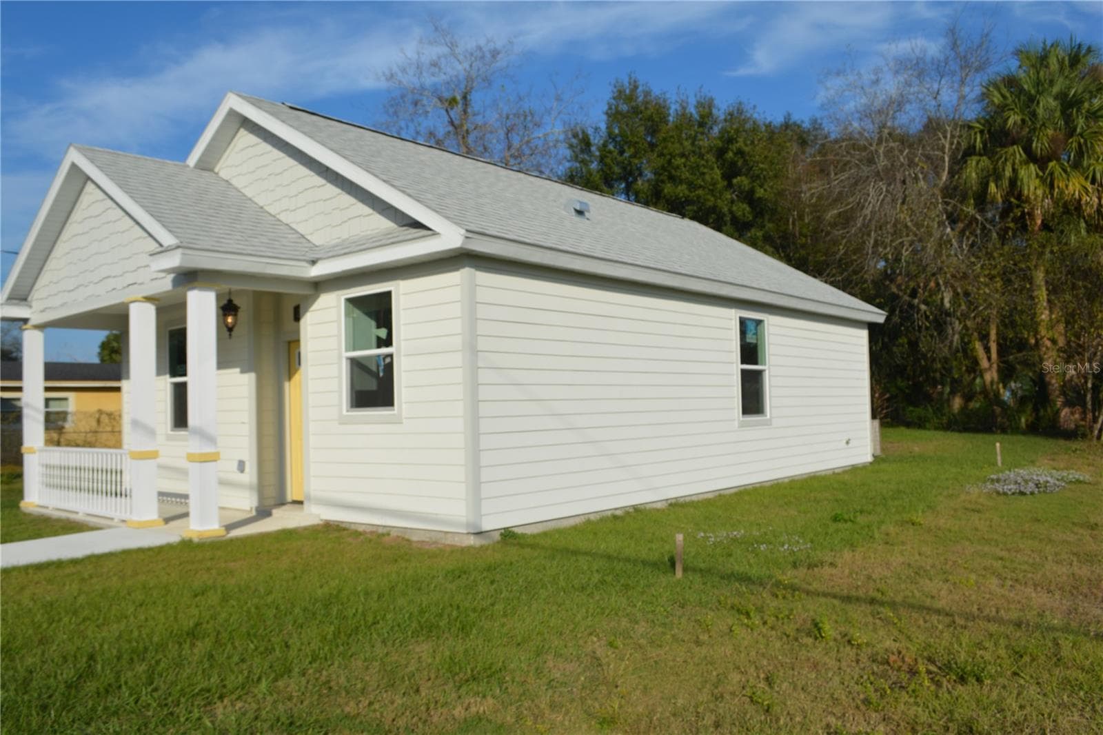 2221 SIPES AVE