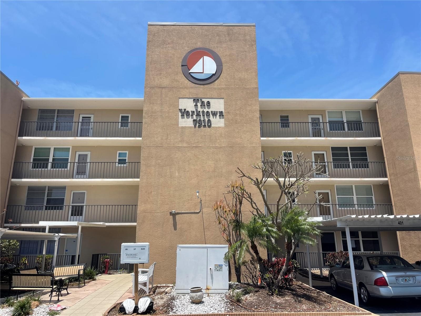 Waterfront Building - 7910 SUN ISLAND DR S #203, SOUTH PASADENA