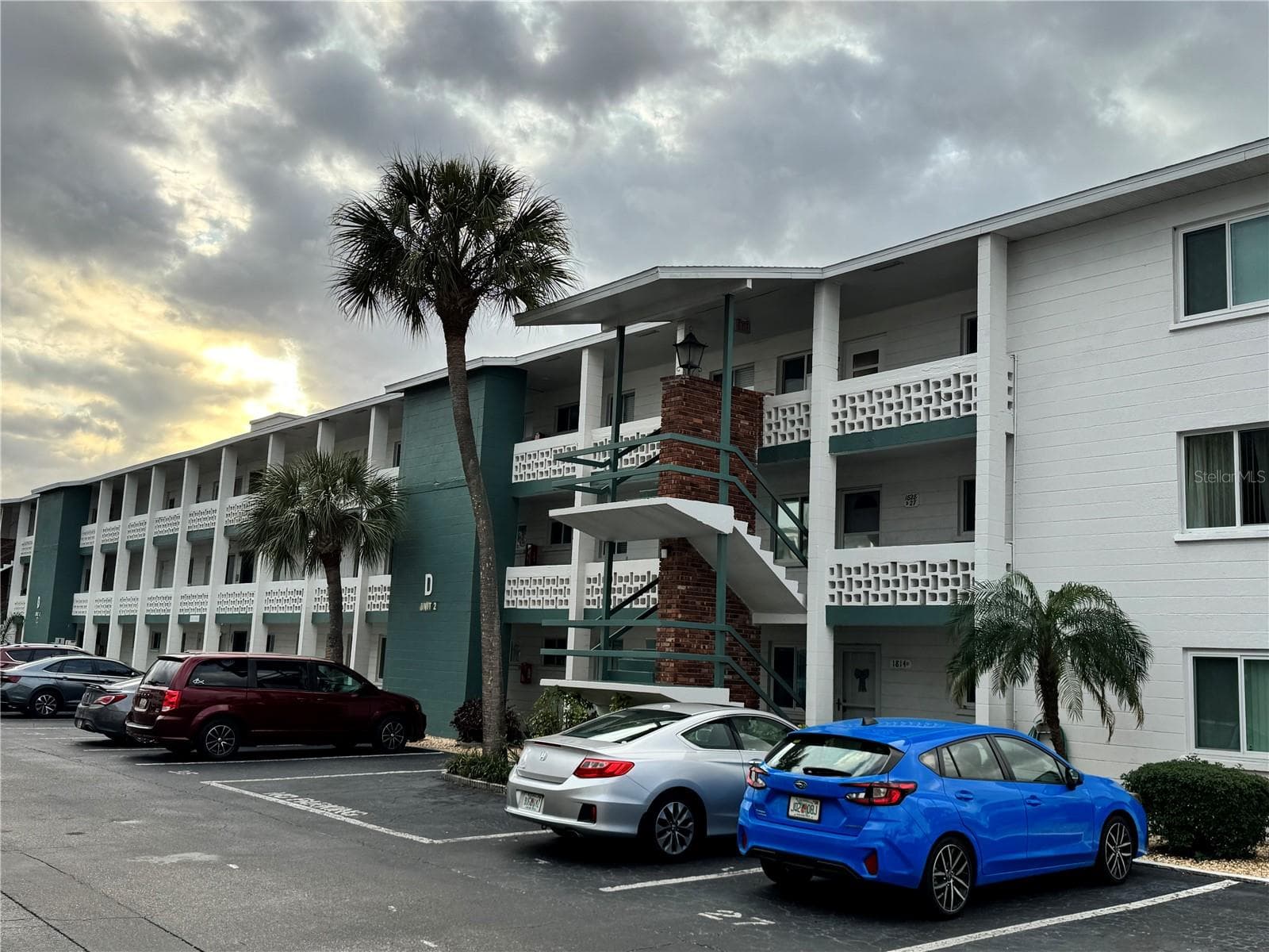 1826 SUNNY DR #D26