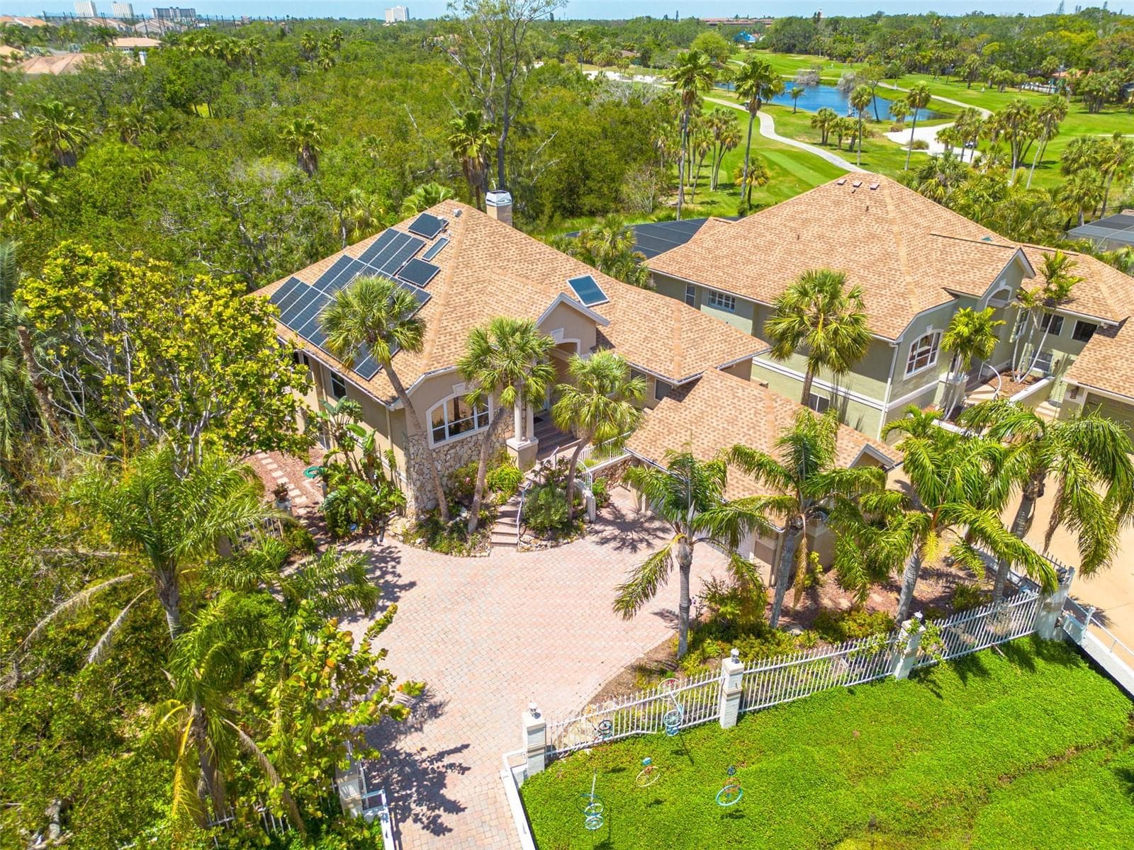 Immerse yourself in nature! - 2613 59TH ST S, GULFPORT