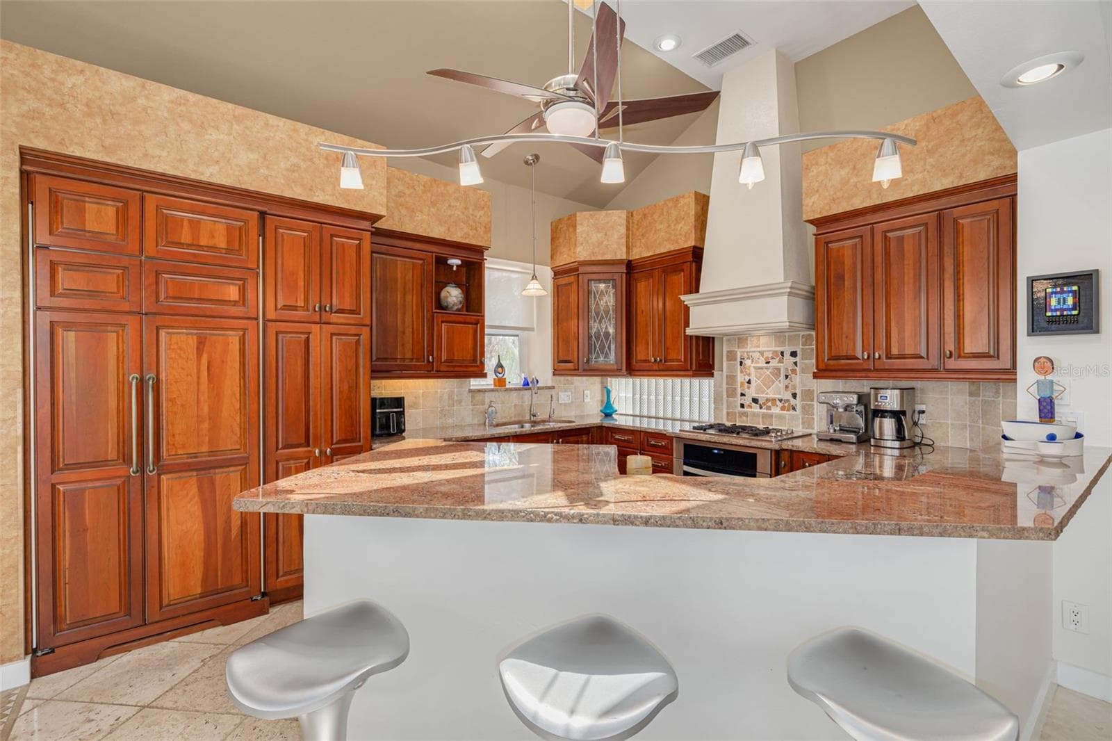 Chef's Kitchen! - 2613 59TH ST S, GULFPORT