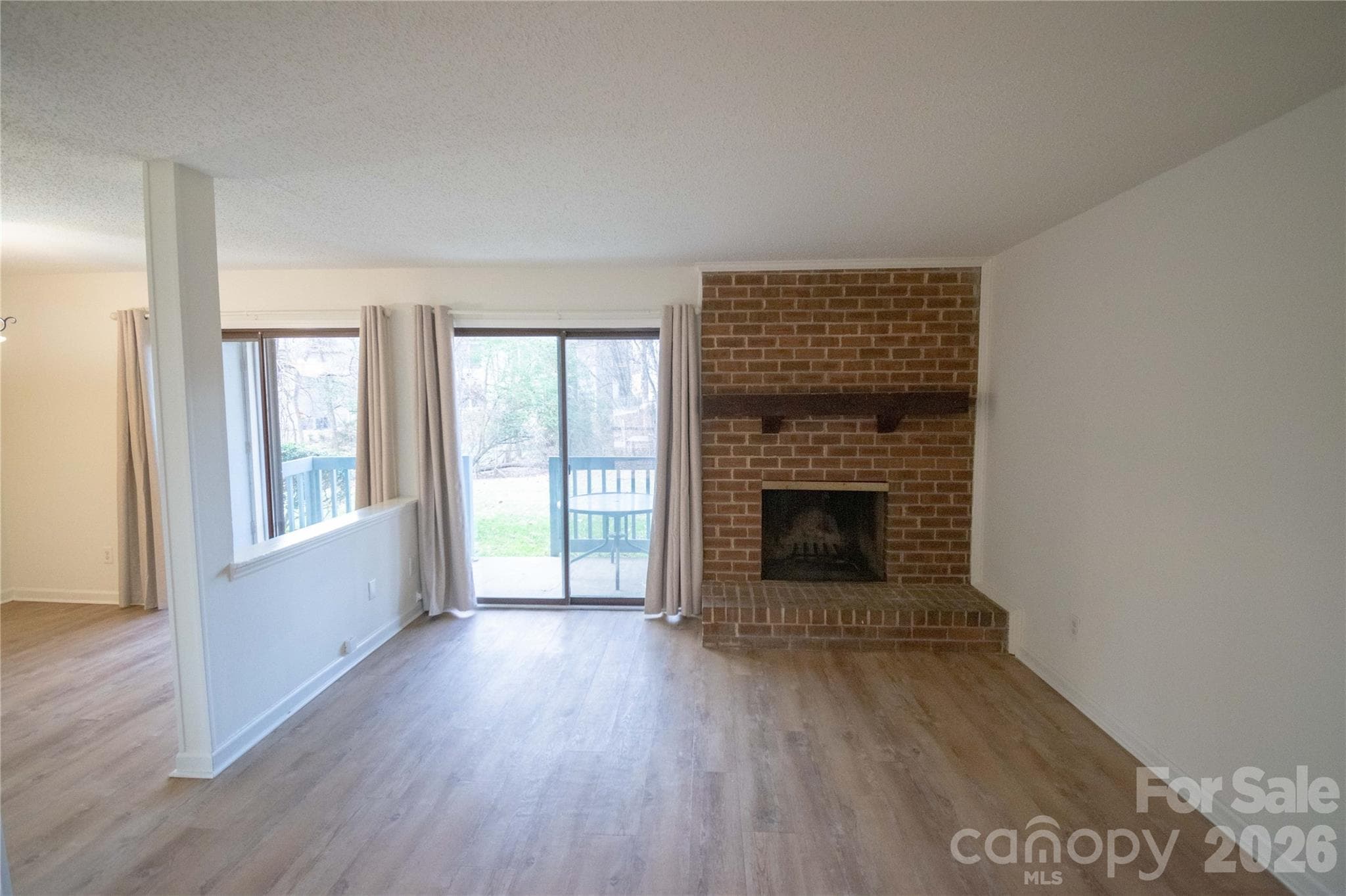 Condominium at 11042 Harrowfield Road, Charlotte, photo 5 of 16