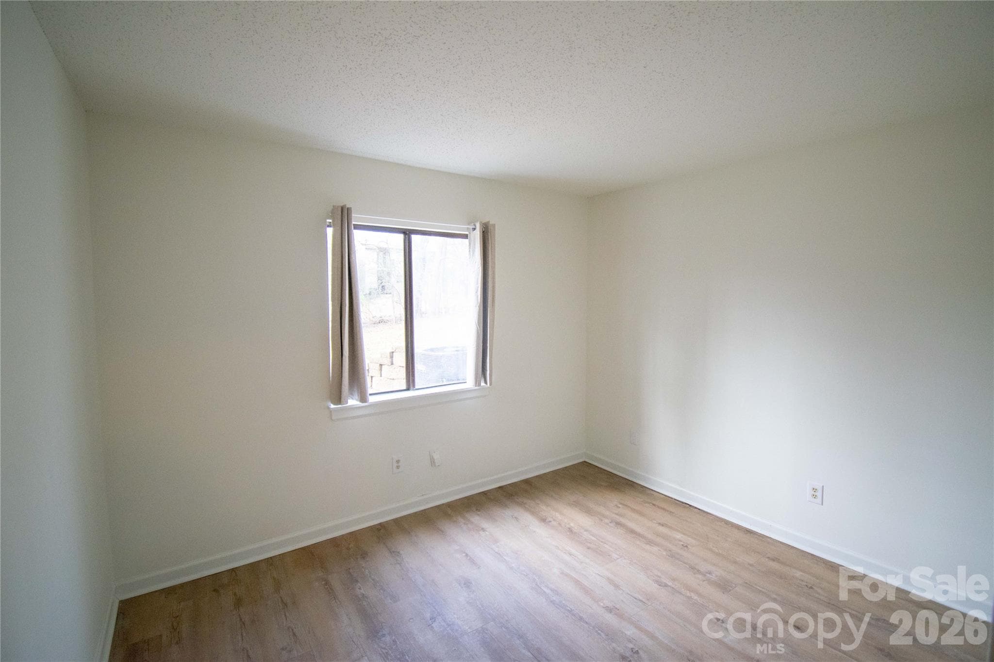 Condominium at 11042 Harrowfield Road, Charlotte, photo 13 of 16