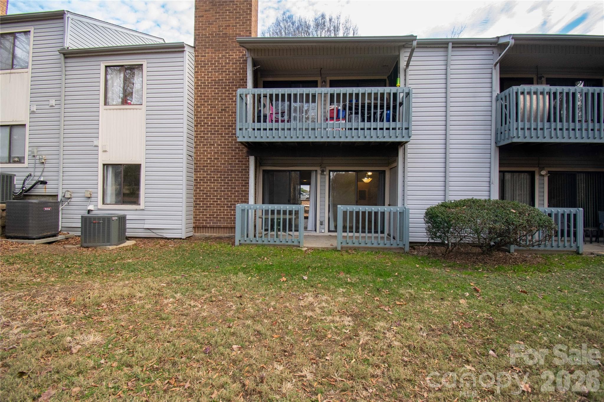 Condominium at 11042 Harrowfield Road, Charlotte, photo 15 of 16