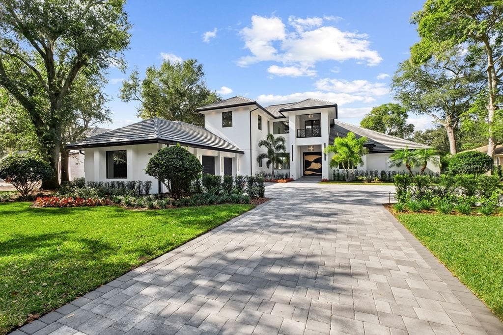 5074 ISLEWORTH COUNTRY CLUB DR
