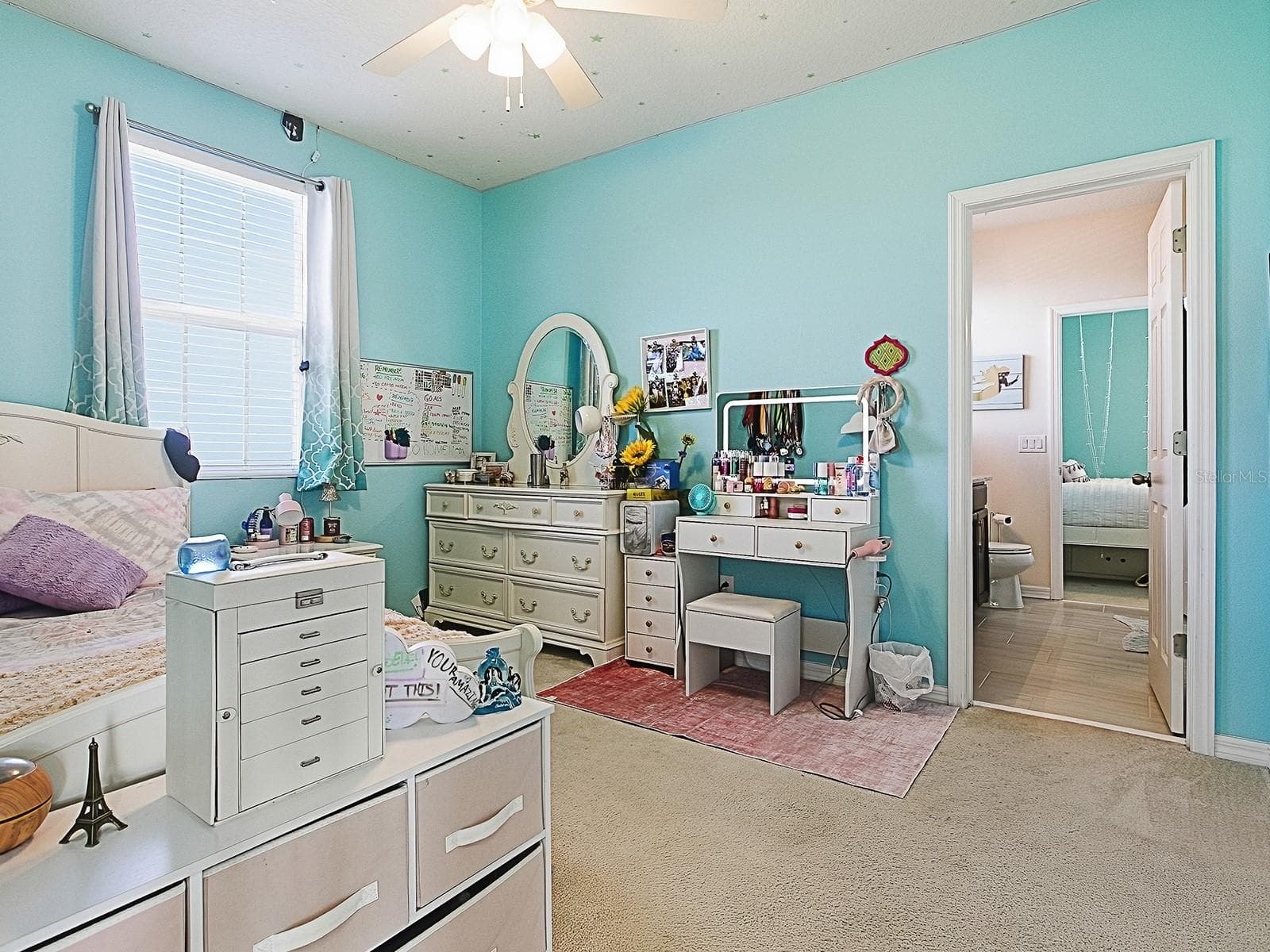 Third bedroom with convenient Jack and Jill bath access. - 417 BLUE CYPRESS DR, GROVELAND