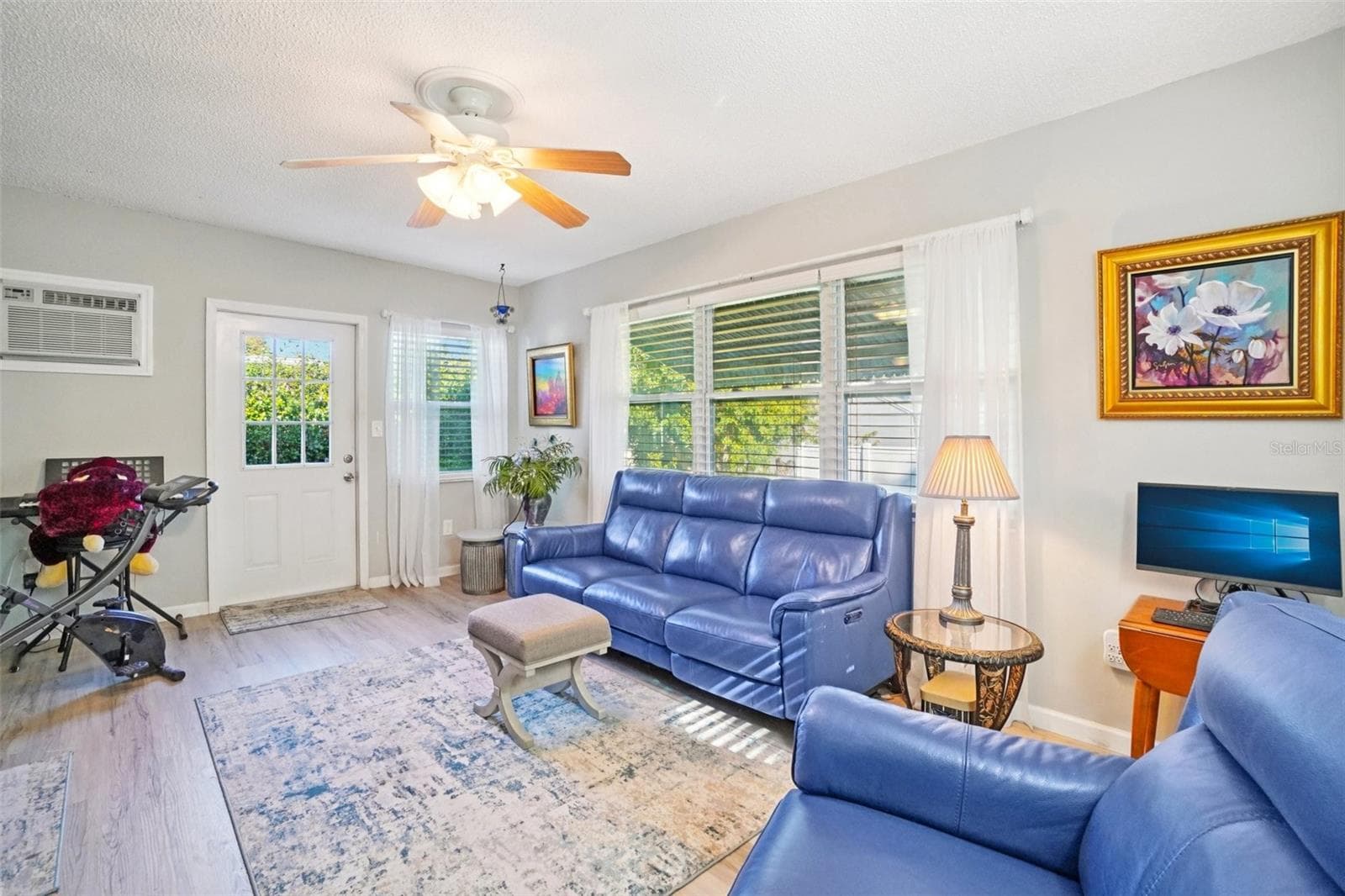 Single Family Residence at 2137 MALCOLM DR, PALM HARBOR, photo 8 of 40