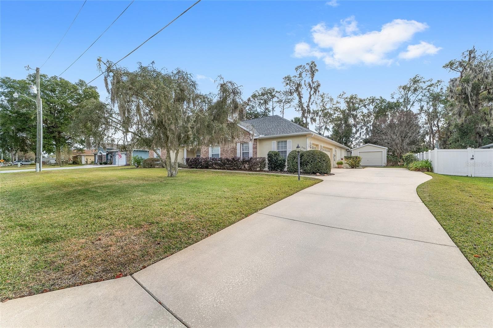 Single Family Residence at 2320 SE 33RD PL, OCALA, photo 4 of 67