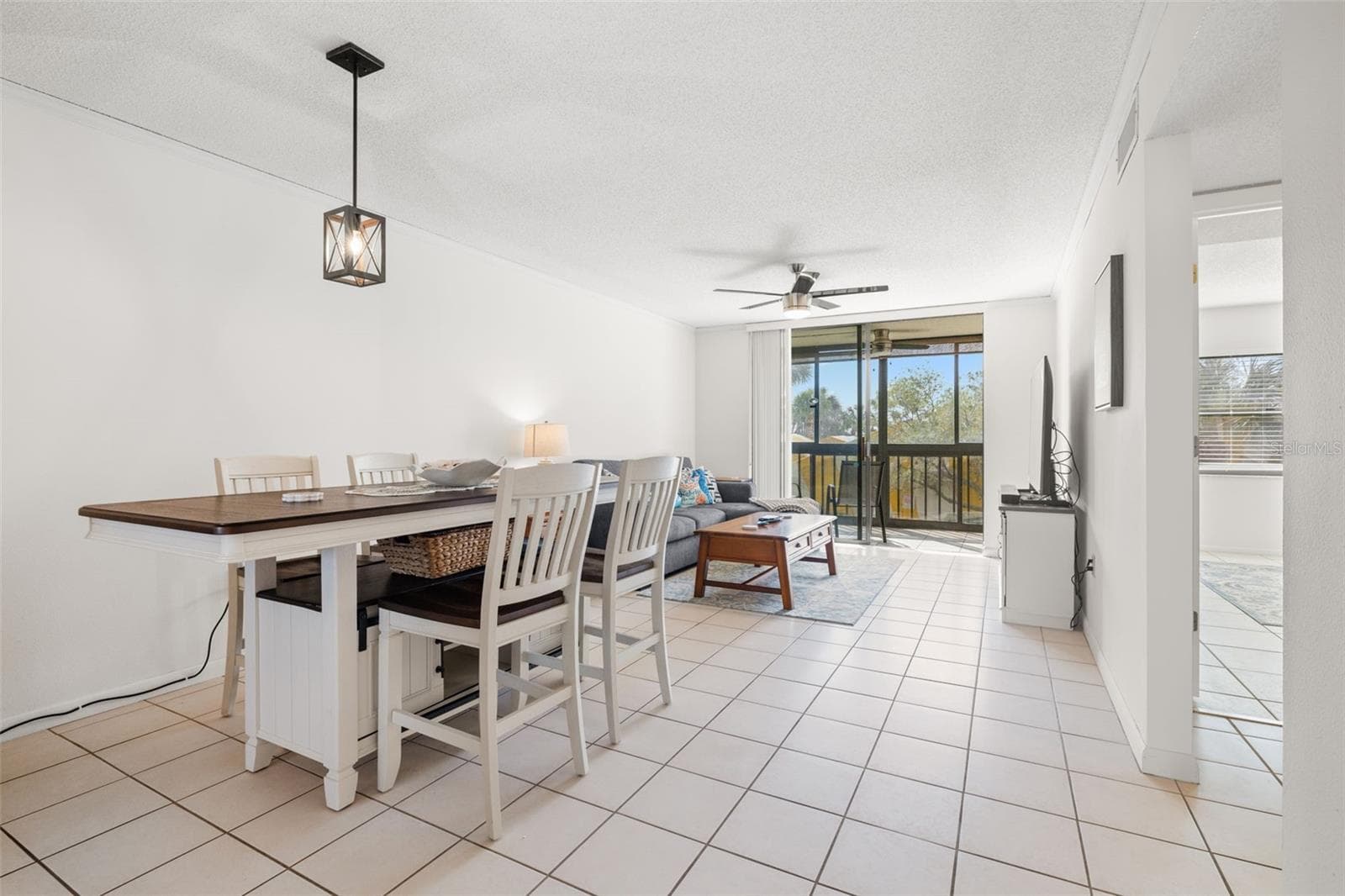 Condominium at 1316 PASADENA AVE S #204, SOUTH PASADENA, photo 6 of 30