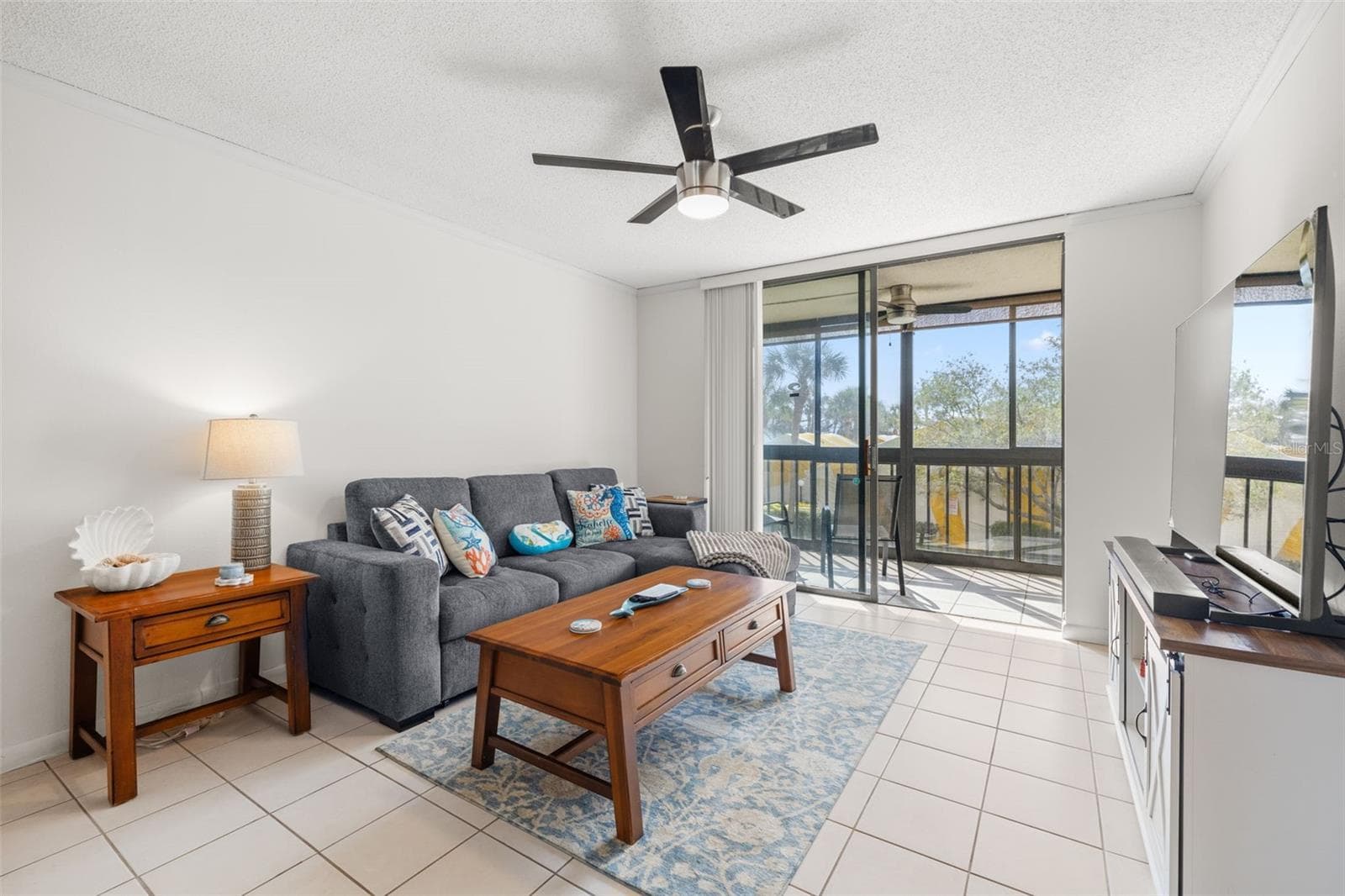 Condominium at 1316 PASADENA AVE S #204, SOUTH PASADENA, photo 9 of 30