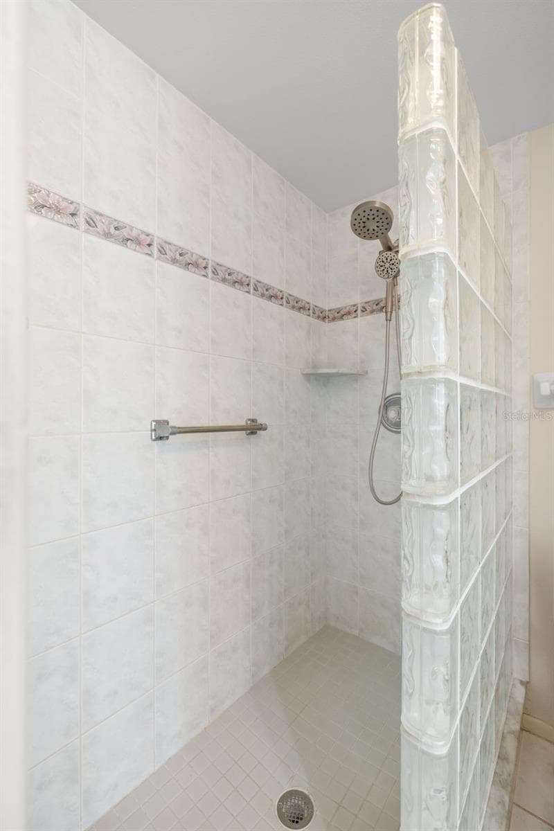 Condominium at 1316 PASADENA AVE S #204, SOUTH PASADENA, photo 20 of 30