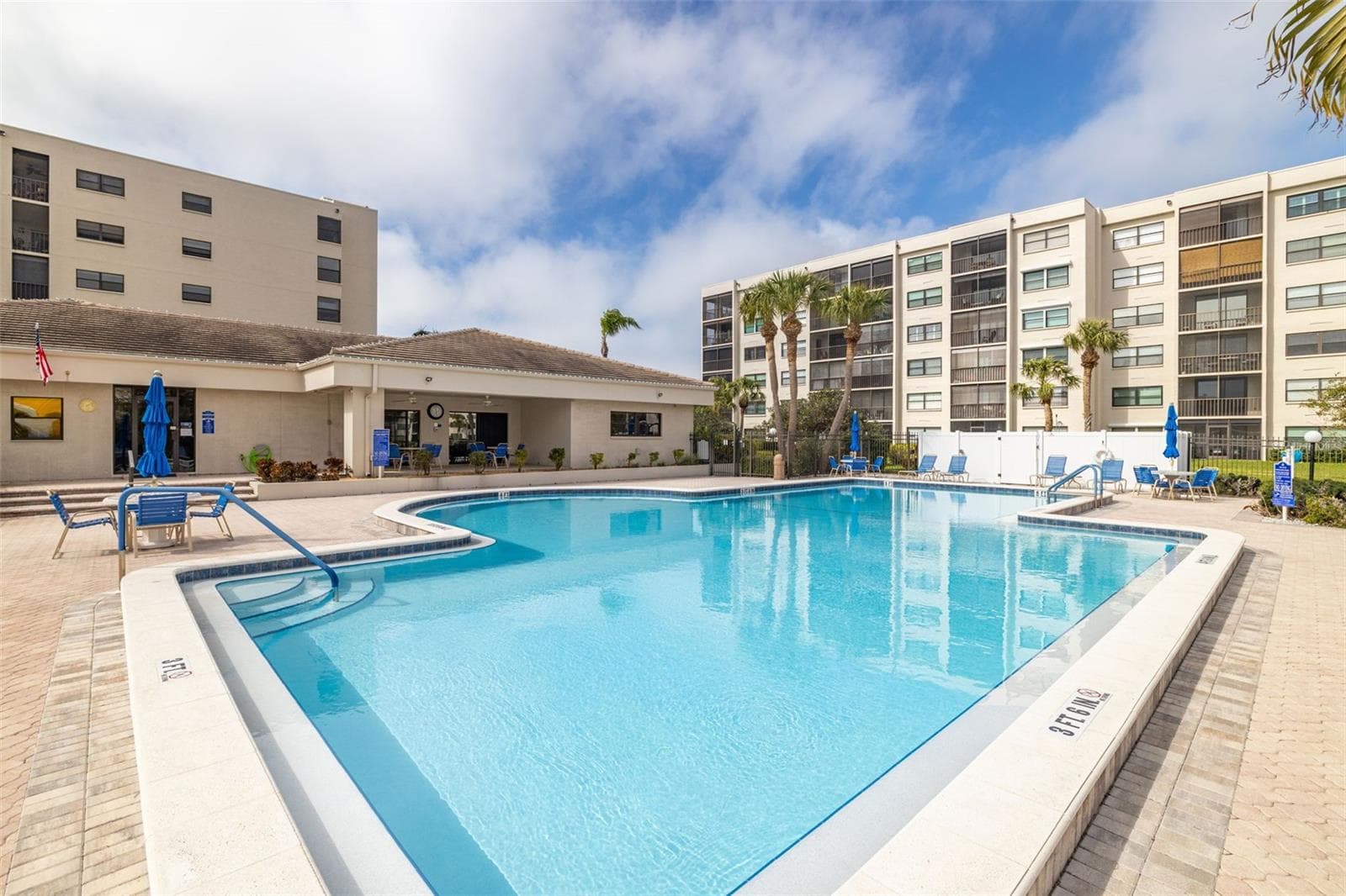 Condominium at 1316 PASADENA AVE S #204, SOUTH PASADENA, photo 25 of 30