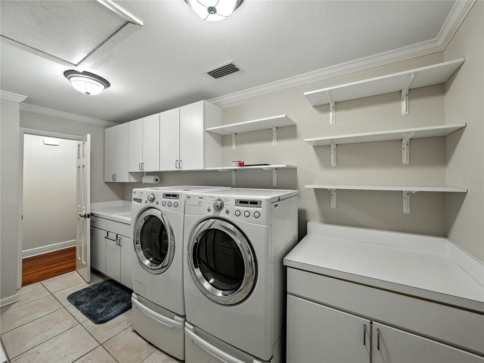 Single Family Residence at 1249 LAKE POINT DR, LAKELAND, photo 64 of 78