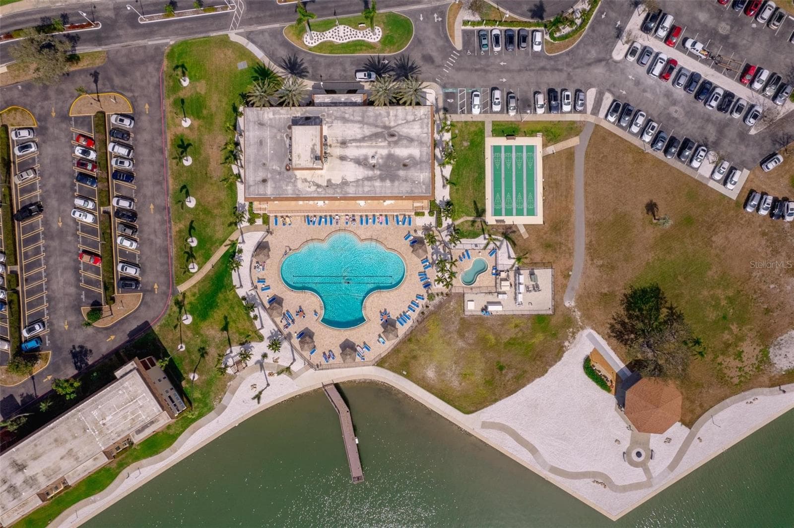 Condominium at 5020 BRITTANY DR S #324, ST PETERSBURG, photo 33 of 39