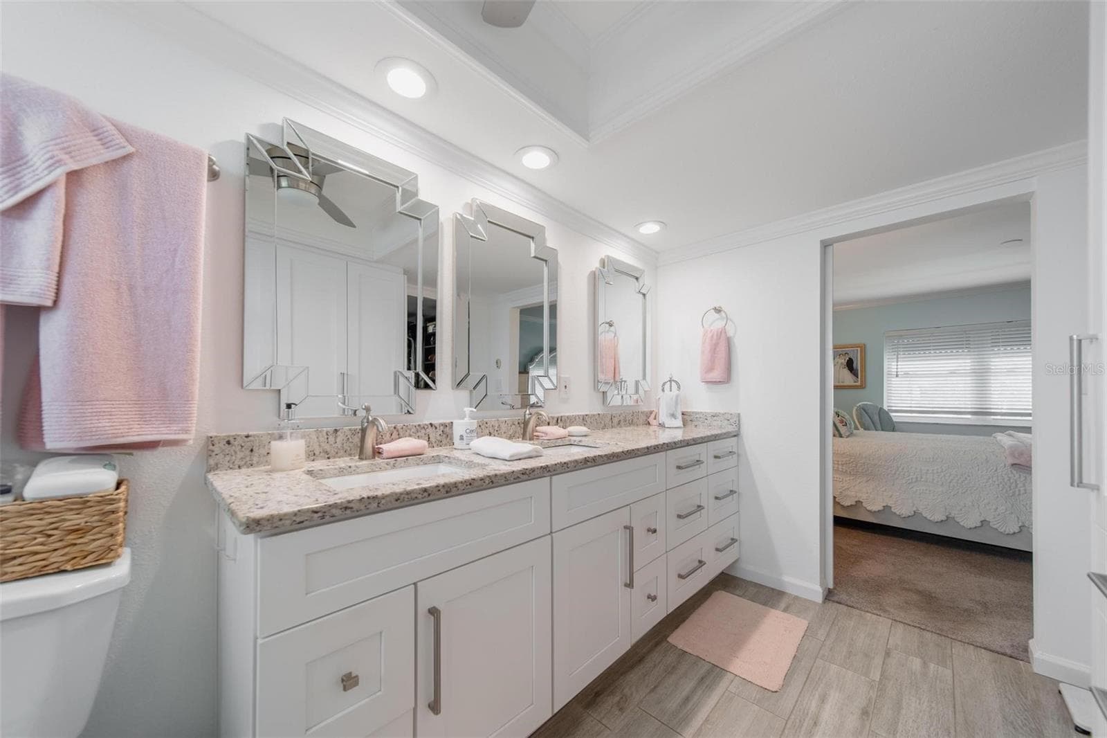 Condominium at 5020 BRITTANY DR S #324, ST PETERSBURG, photo 19 of 39