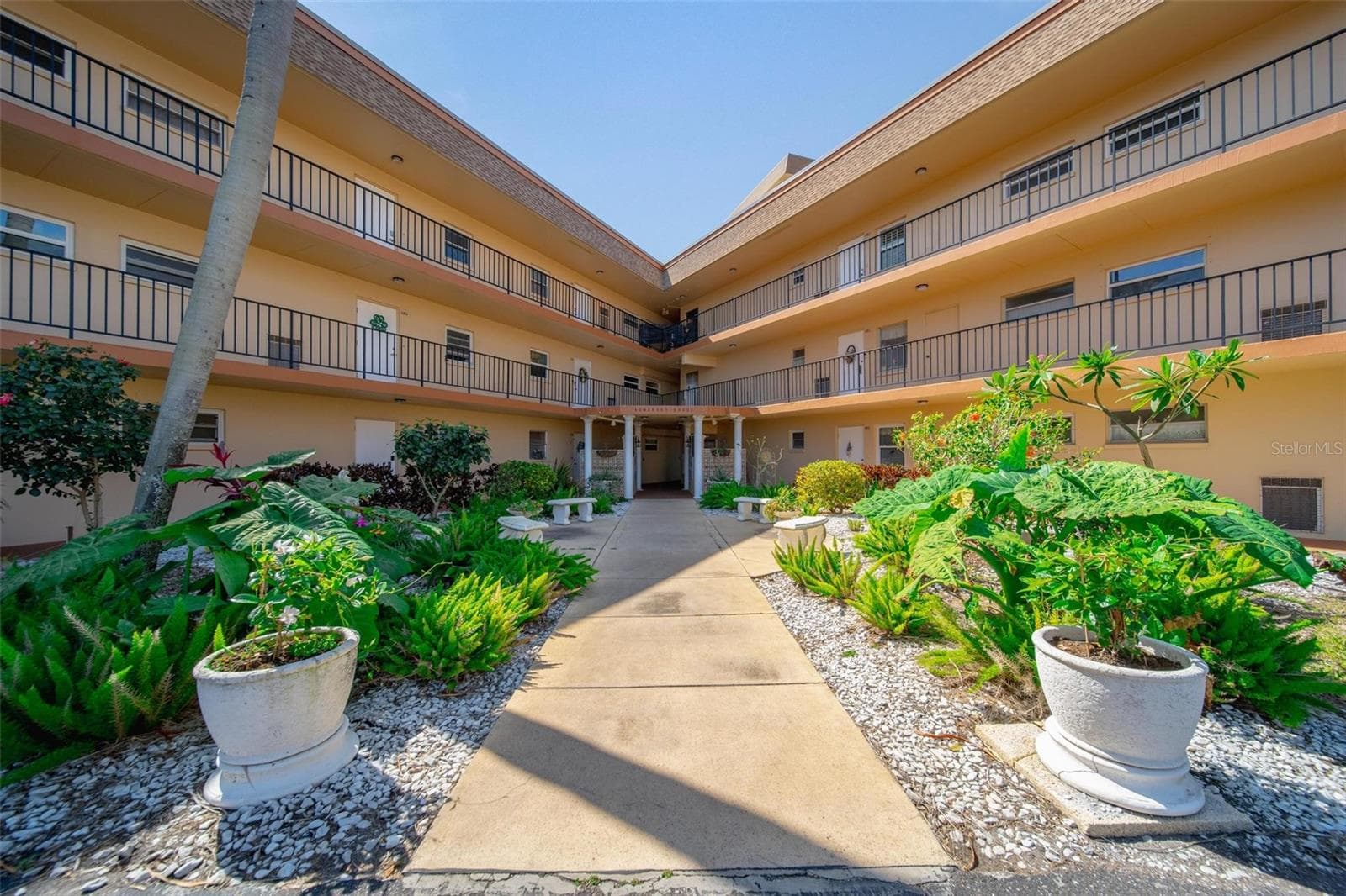 Condominium at 5020 BRITTANY DR S #324, ST PETERSBURG, photo 30 of 39