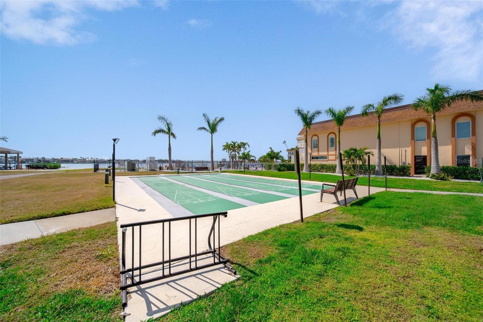 Condominium at 5020 BRITTANY DR S #324, ST PETERSBURG, photo 32 of 39