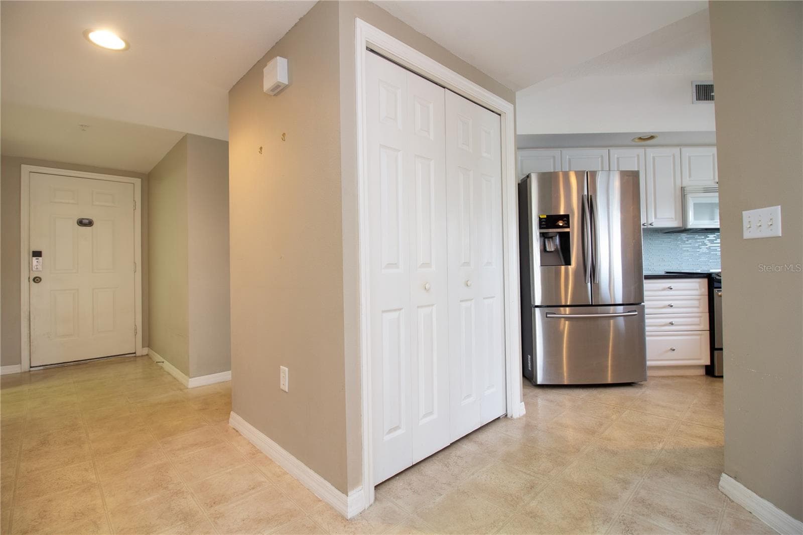 Condominium at 1200 COUNTRY CLUB DR #1101, LARGO, photo 3 of 38