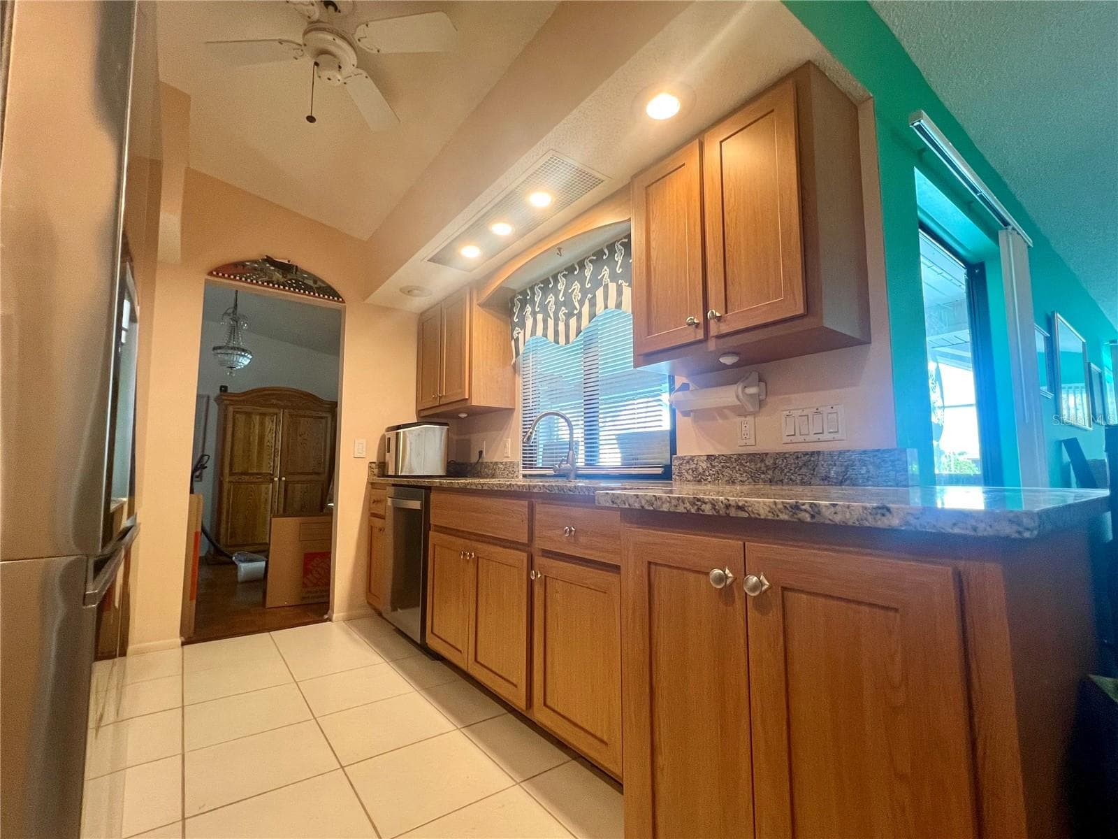 Kitchen - 2132 ABSCOTT ST, PORT CHARLOTTE