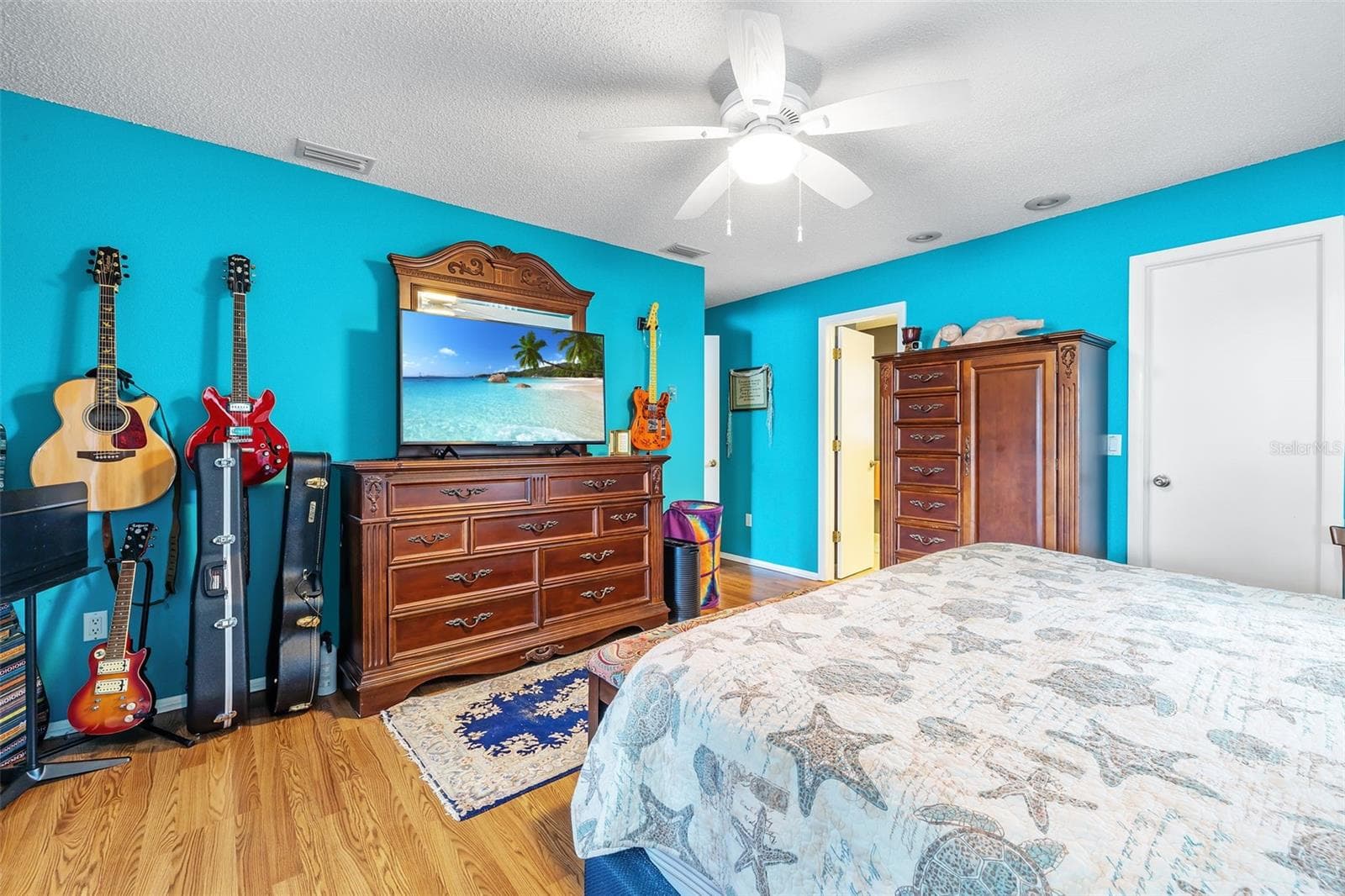 Master bedroom with en-suite bath - 2132 ABSCOTT ST, PORT CHARLOTTE