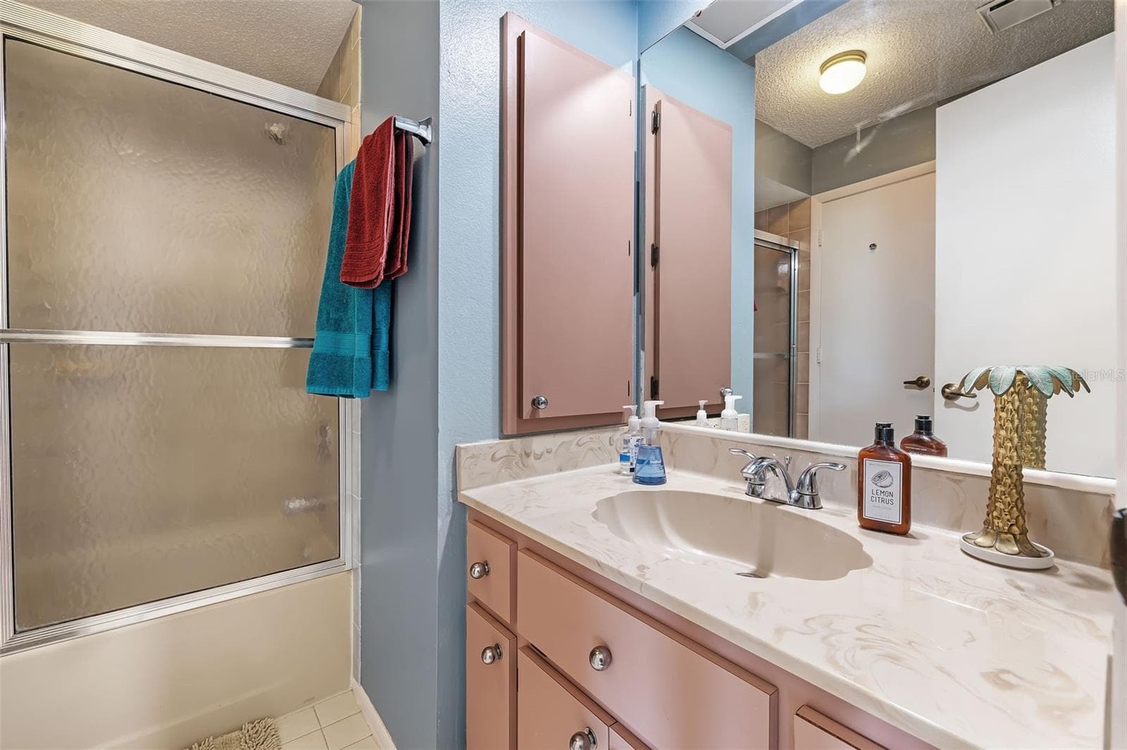 Guest bathroom shower / tub combo - 2132 ABSCOTT ST, PORT CHARLOTTE
