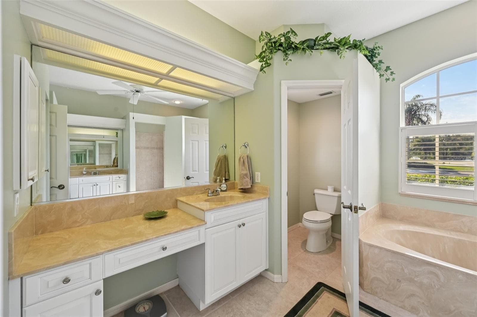 Primary bath - 514 SUMMERFIELD WAY, VENICE