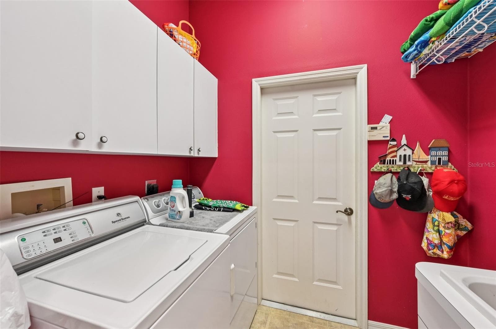 laundry - 514 SUMMERFIELD WAY, VENICE