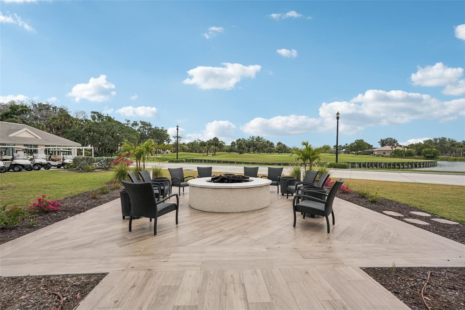 Fire pit at VGCC - 514 SUMMERFIELD WAY, VENICE