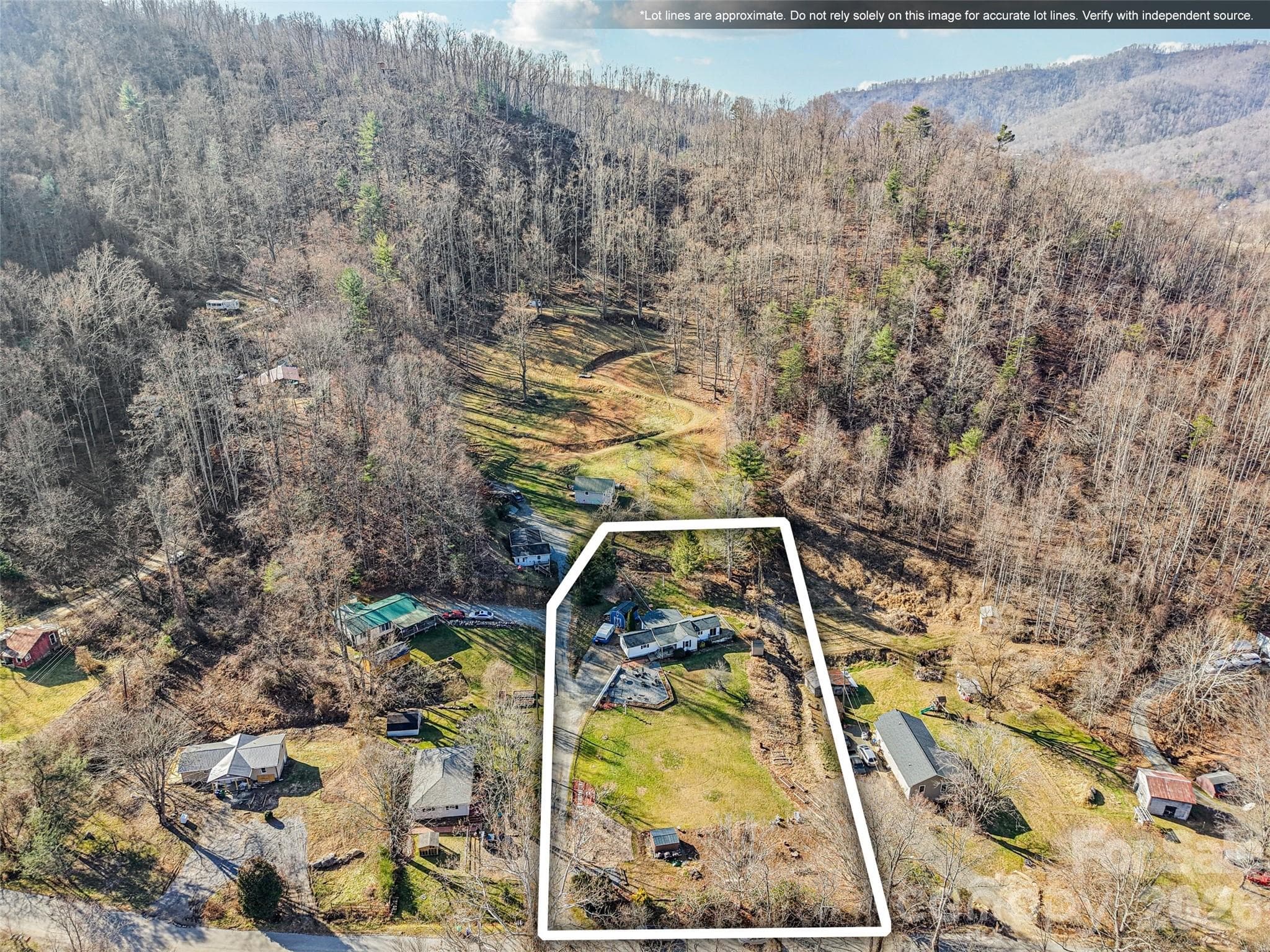 Aerial view showing an approximate outline of the property - 7 Landon Mountain Lane, Weaverville