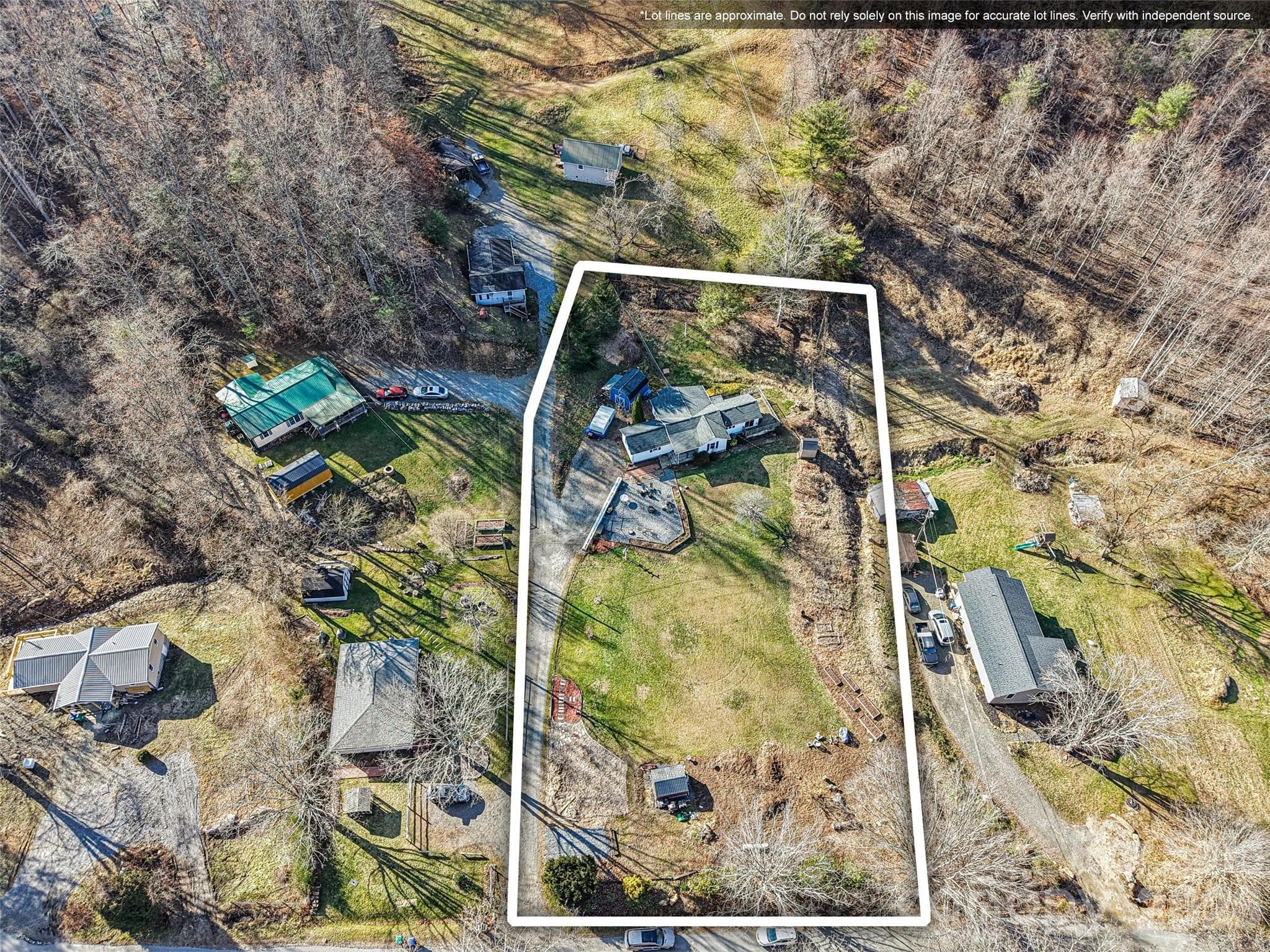 Aerial view showing an approximate outline of the property - 7 Landon Mountain Lane, Weaverville