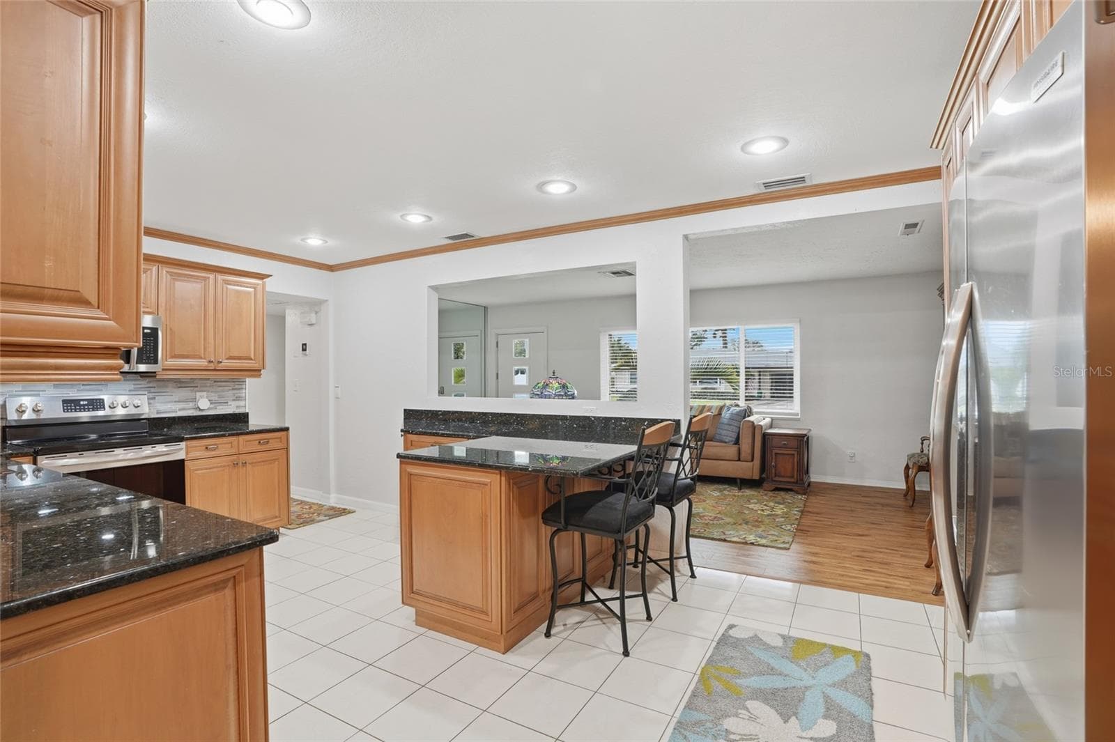 Kitchen - 5091 35TH TER N, ST PETERSBURG