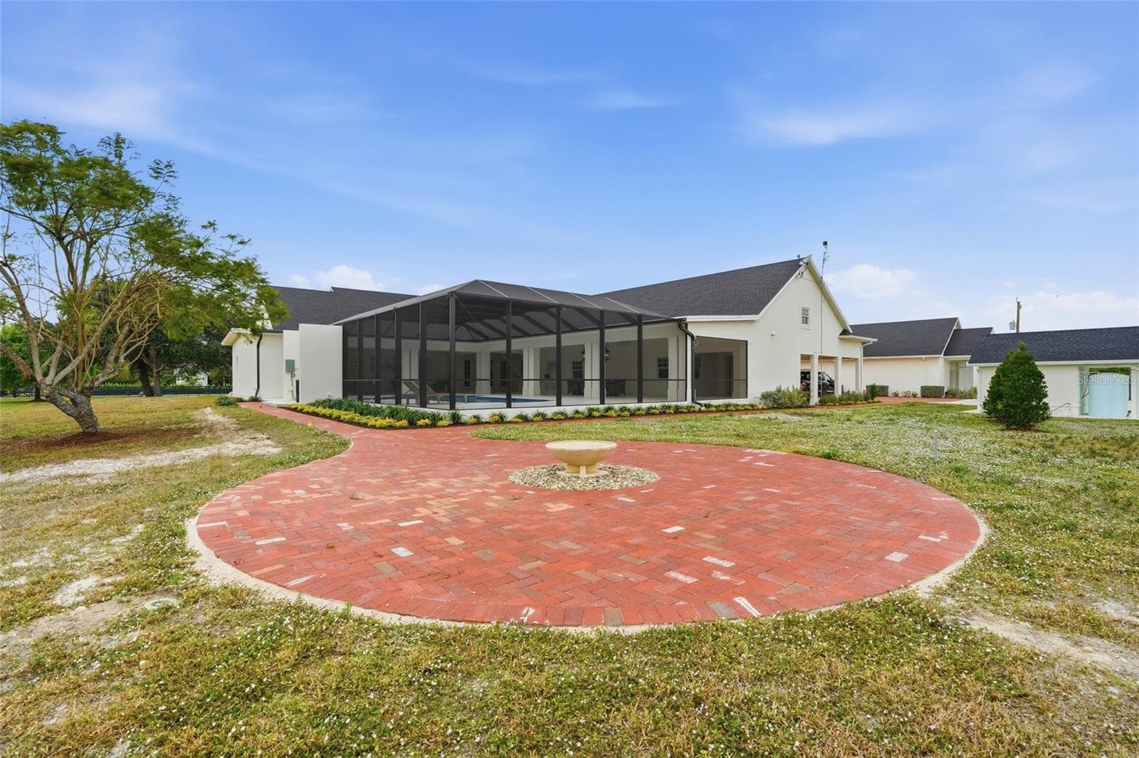 Courtyard with Fire pit - 12201 CAISSON LN, FORT MYERS