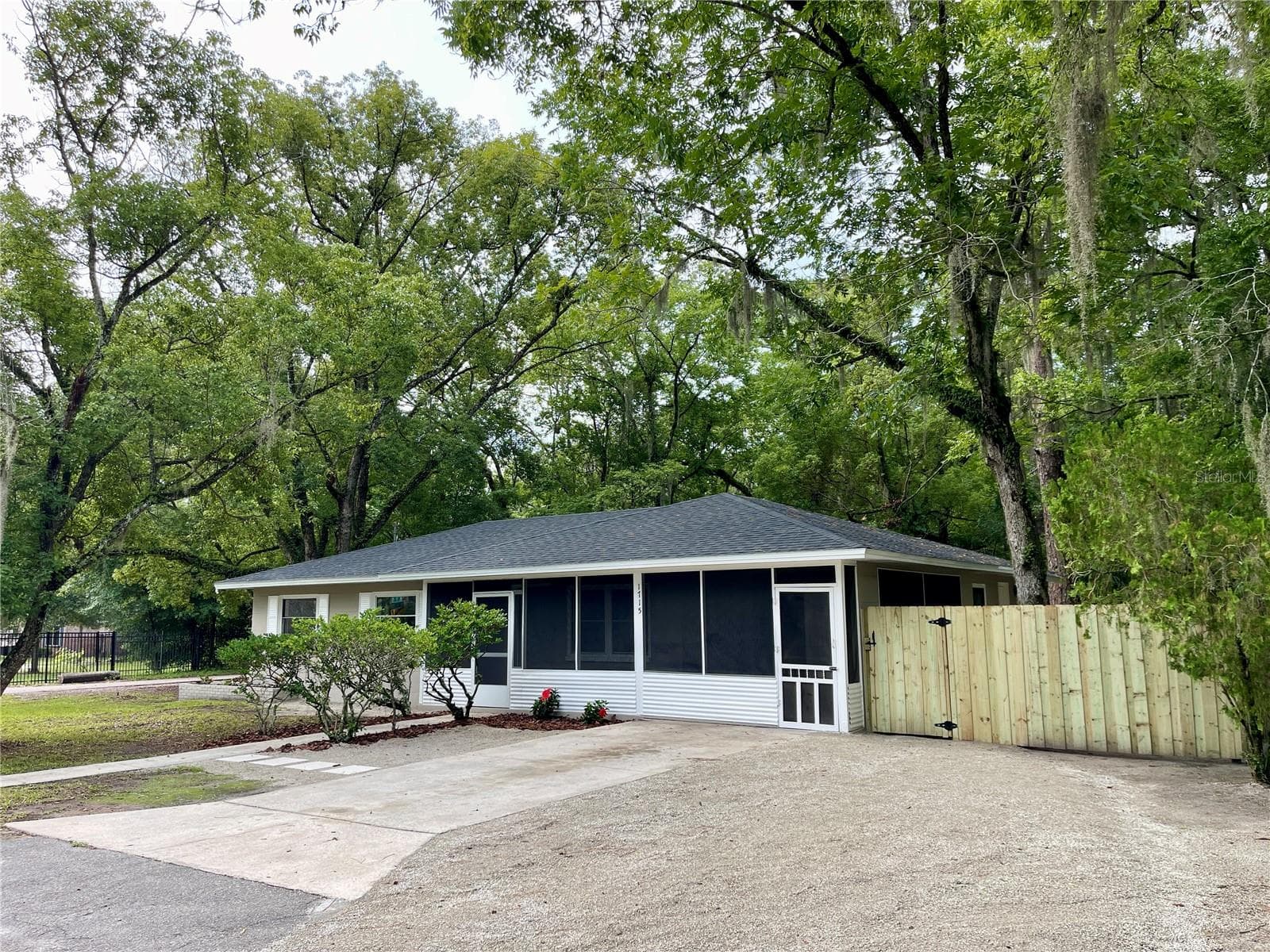 Single Family Residence at 1715 NE 6TH PL, GAINESVILLE, photo 2 of 27