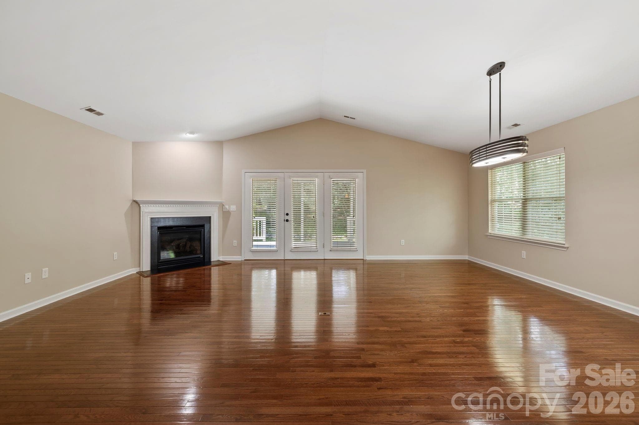 Sizable great room! - 241 Fairway View Drive, Etowah