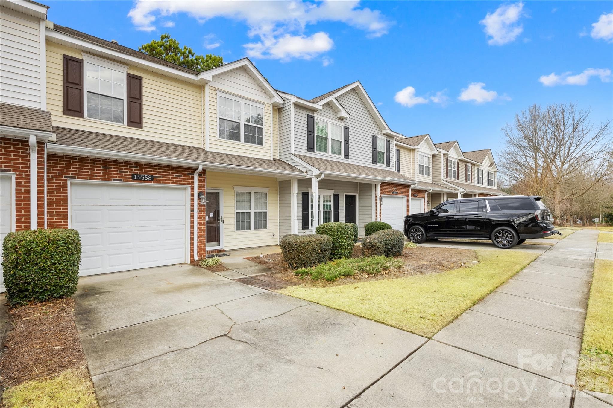 Front - 15558 Stronvar House Lane, Charlotte
