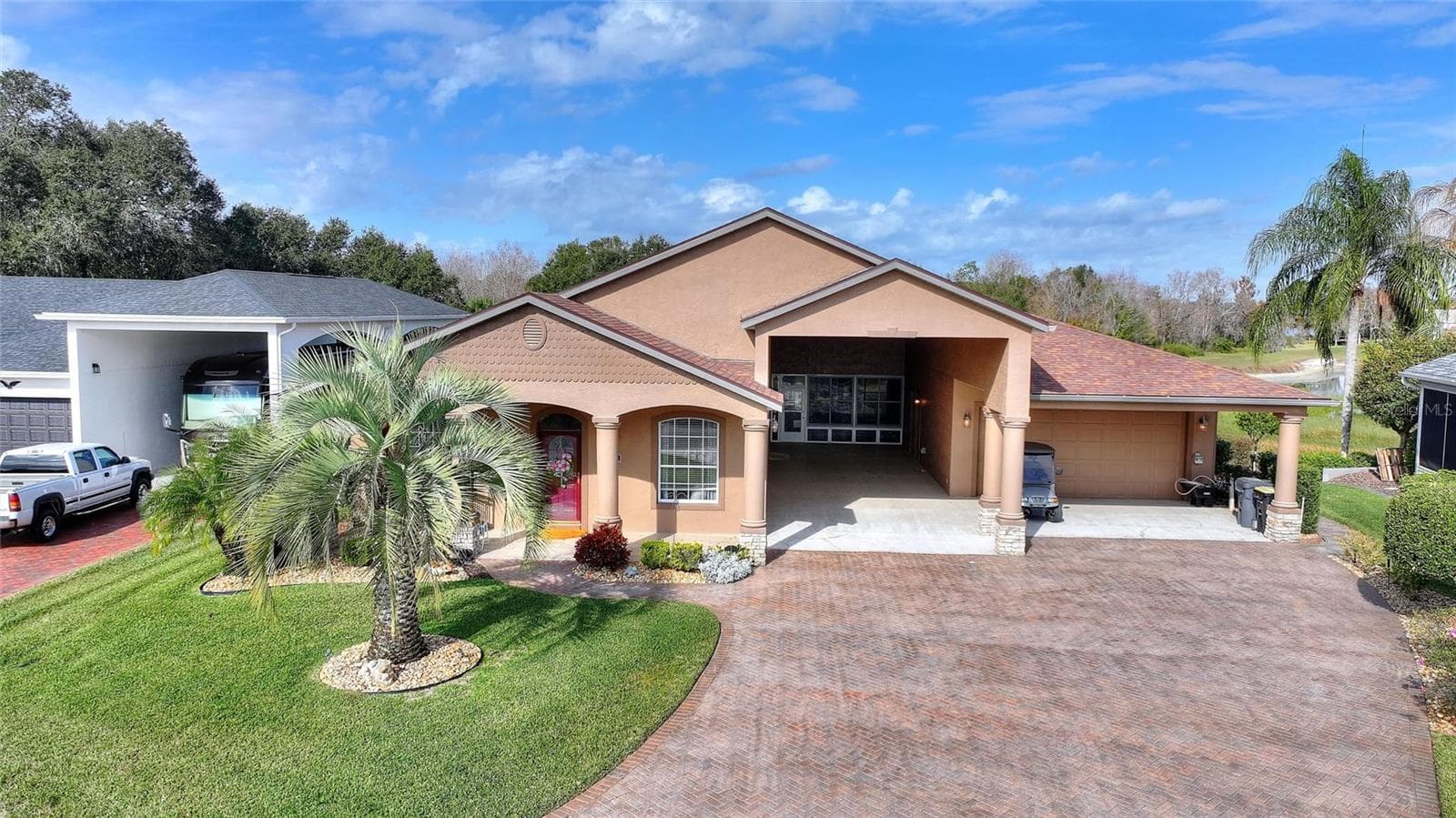 370 MEANDERING WAY