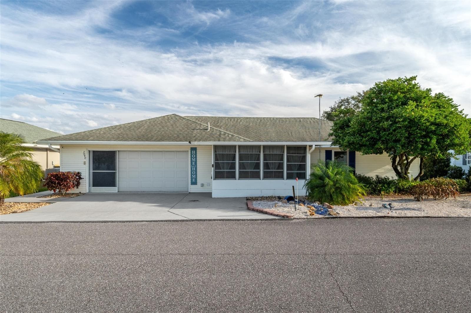 7040 TAMARIND DR