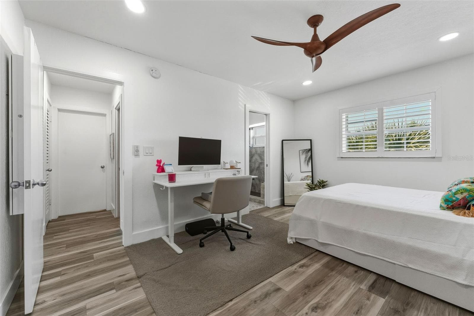 Condominium at 8806 BAY POINTE DR #206, TAMPA, photo 23 of 38
