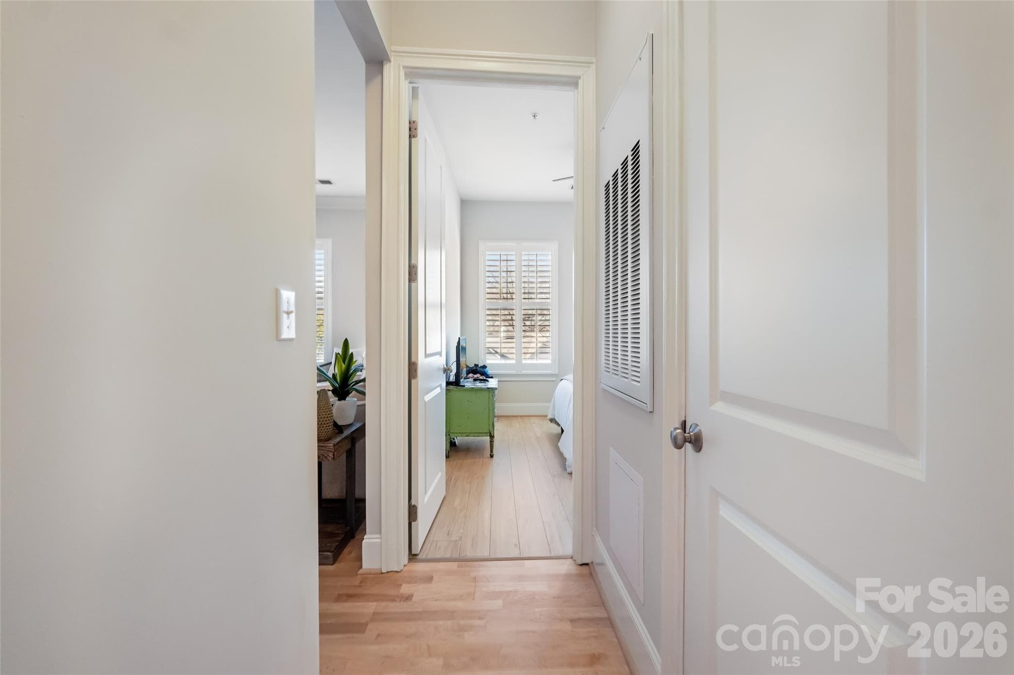 Condominium at 2952 Selwyn Avenue, Charlotte, photo 16 of 26