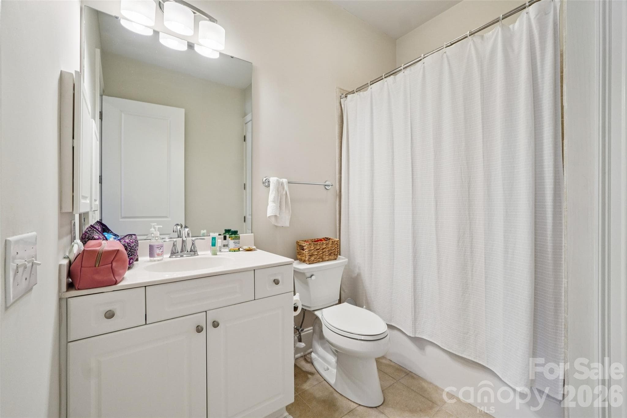 Condominium at 2952 Selwyn Avenue, Charlotte, photo 18 of 26