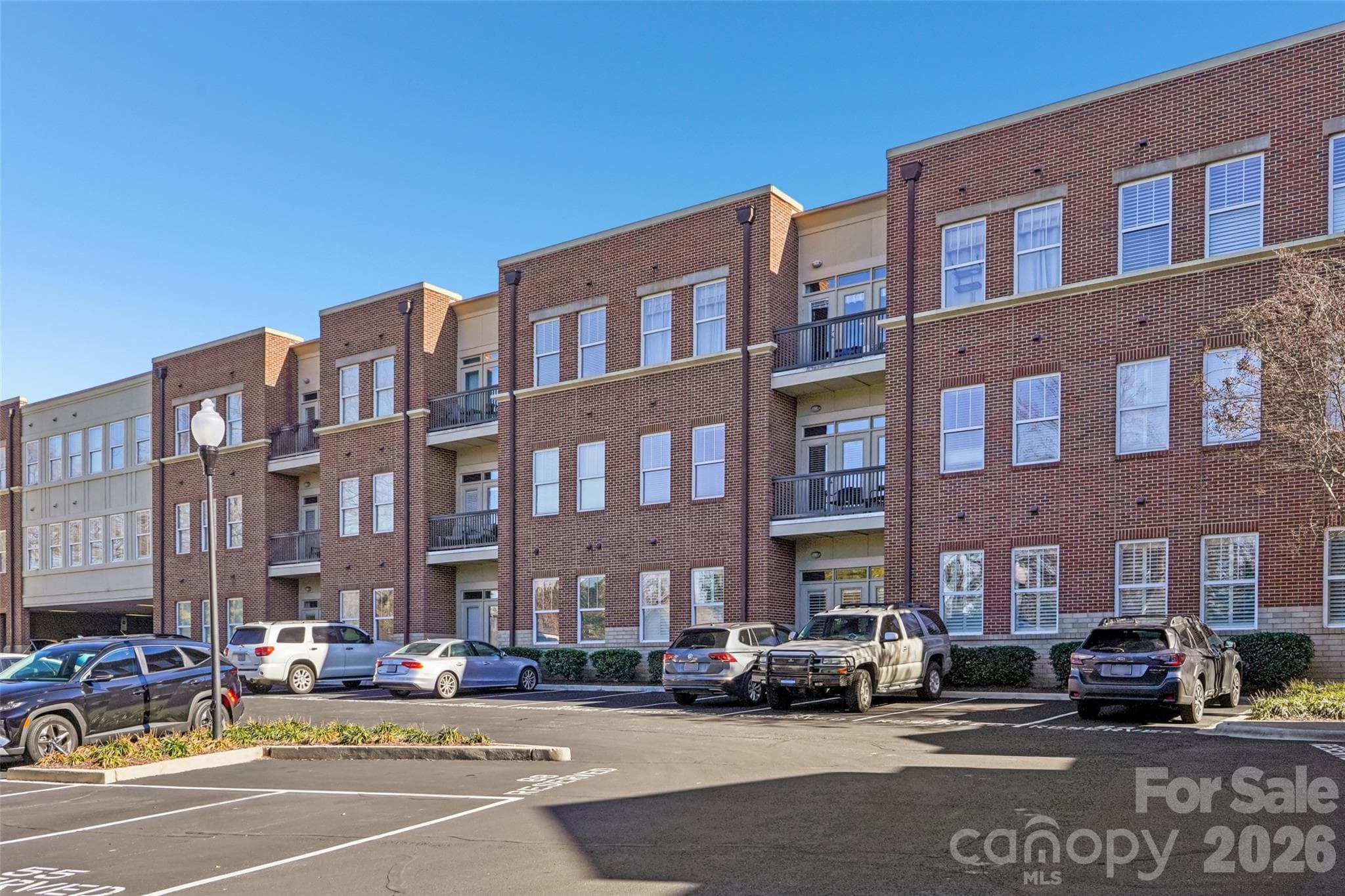 Condominium at 2952 Selwyn Avenue, Charlotte, photo 20 of 26