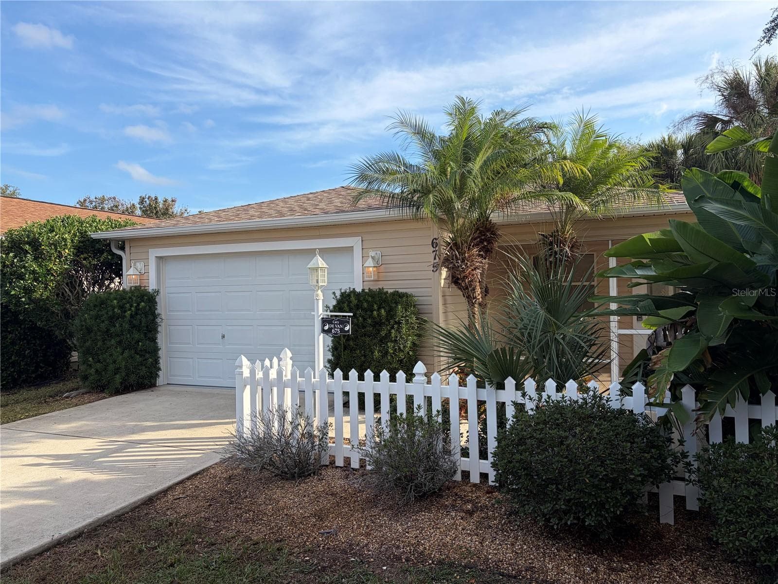 675 KENDALL CT