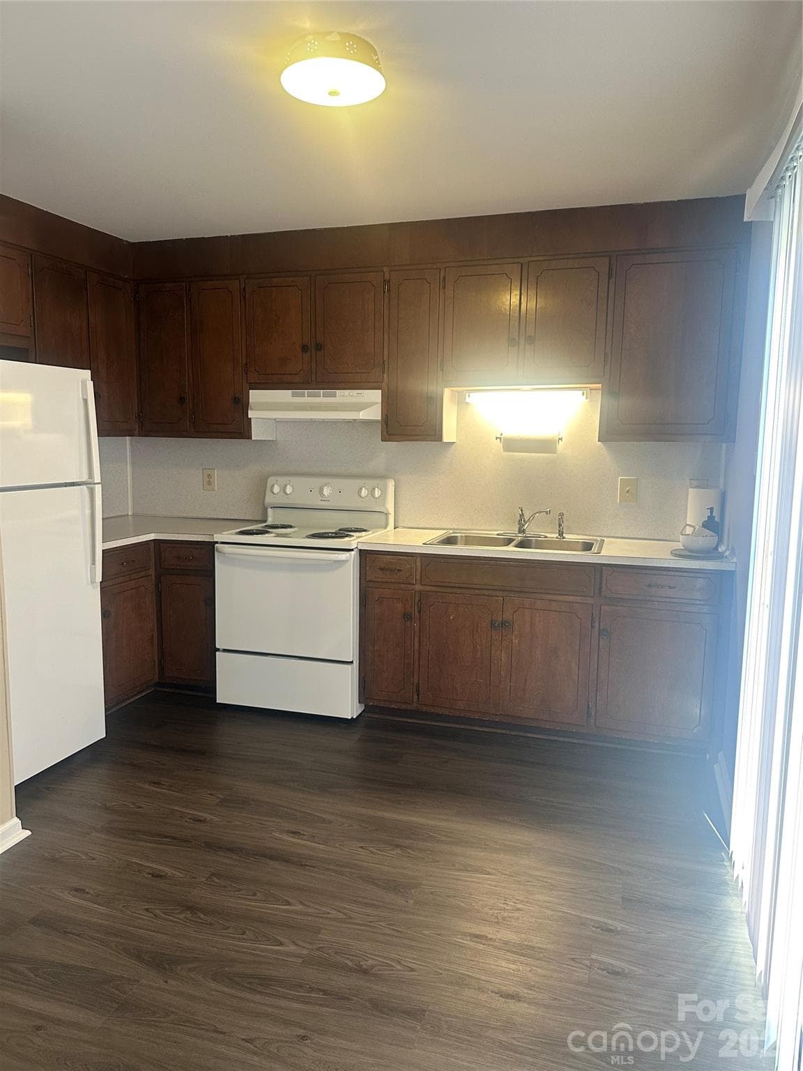 Apartment 1 - Upper Building - 2 Bedrooms 1 1/2 Baths - 18 Berkley Avenue, Granite Falls